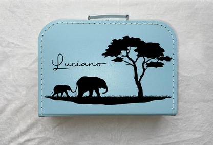 Bonvibes-Giftshop Koffertje met naam | Safari olifanten | Blauw